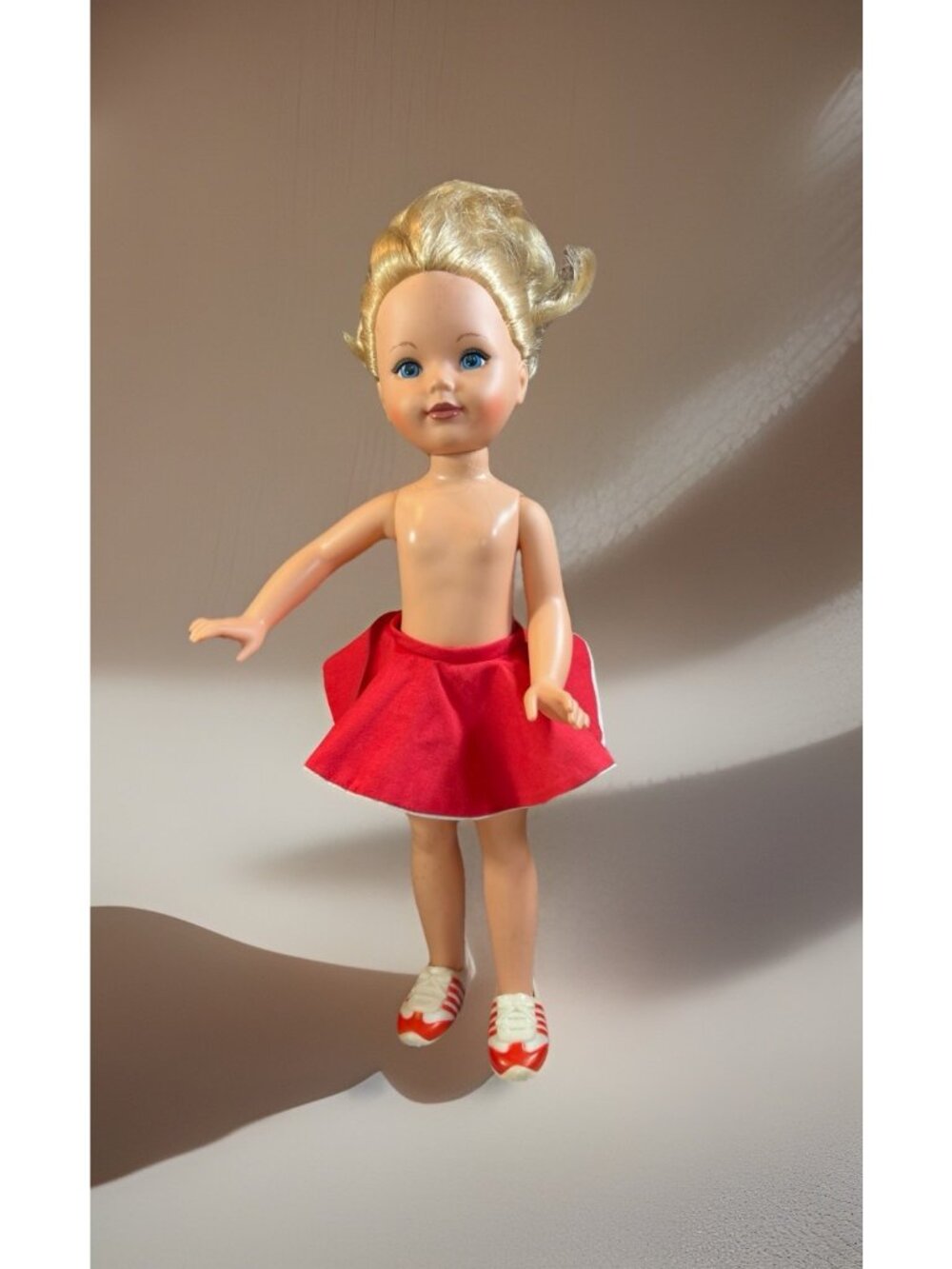 Vintage Tomy Kimberly Doll 16" Blonde Hair Blue eyes Shoes and skirt